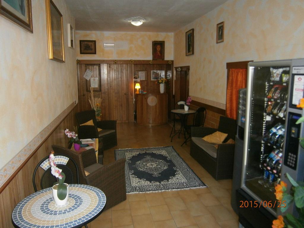 Albergo Il Cantuccio Bolano Εξωτερικό φωτογραφία